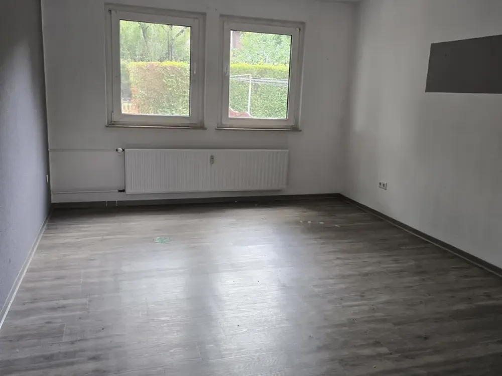 Spacious 4-Room Apartment with Terrace and 2 Bathrooms