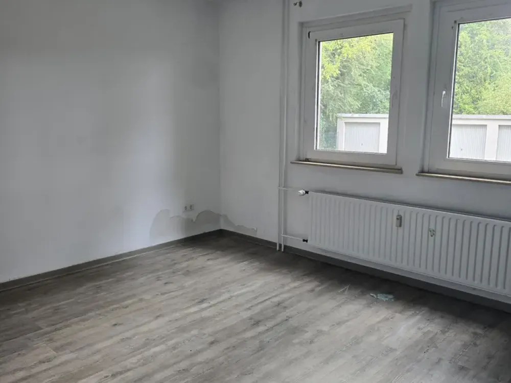 Spacious 4-Room Apartment with Terrace and 2 Bathrooms