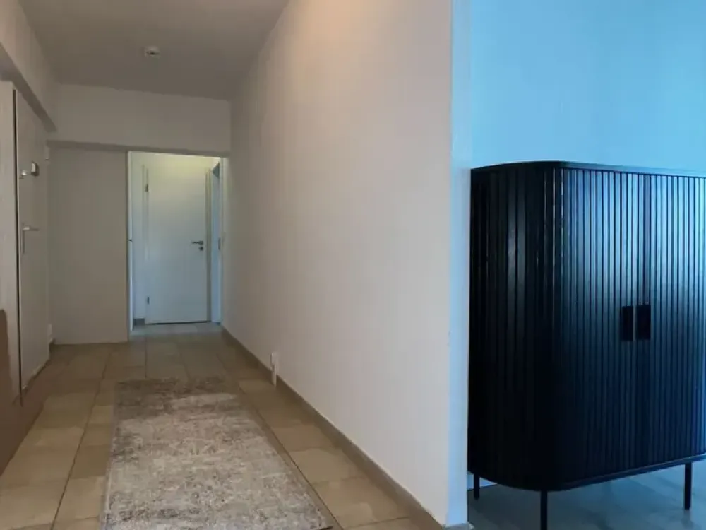 Möblierte Wohnung im 8. OG - Balkon & Blick aufs Berliner Schloss