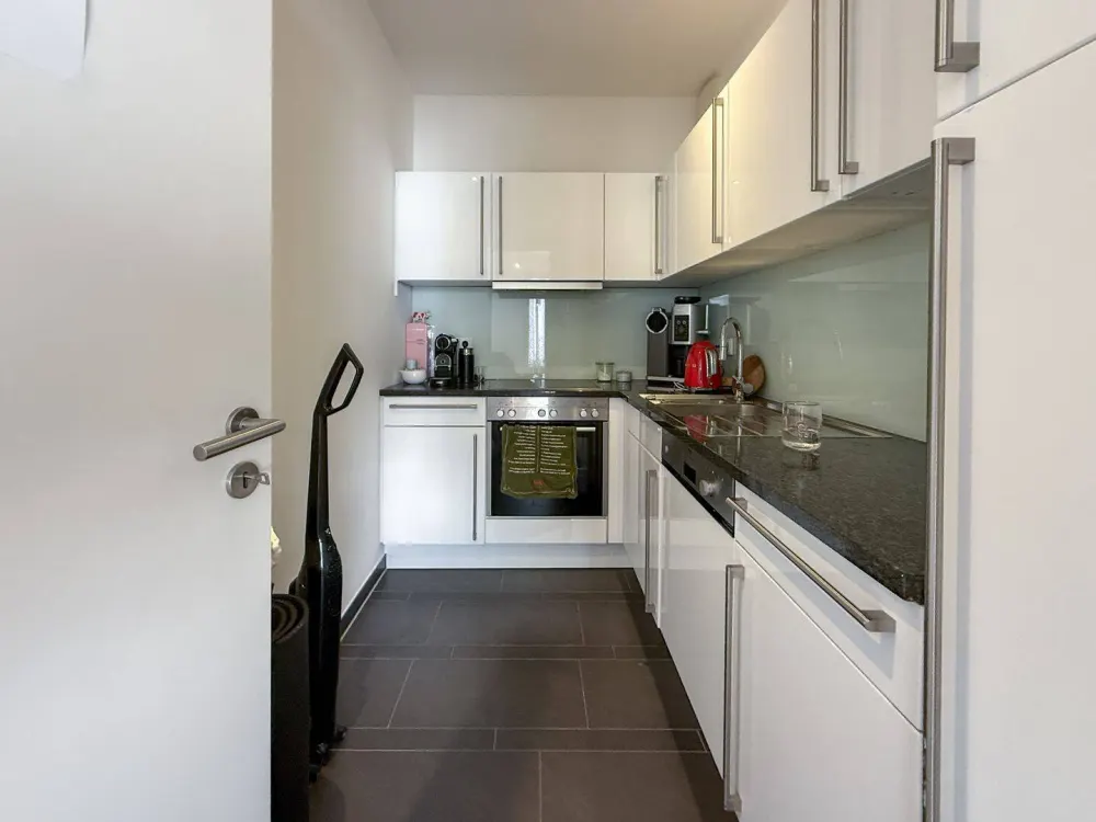 Exklusive 1-Zimmer-Wohnung mit Balkon in den begehrten Nymphenburger Höfen!