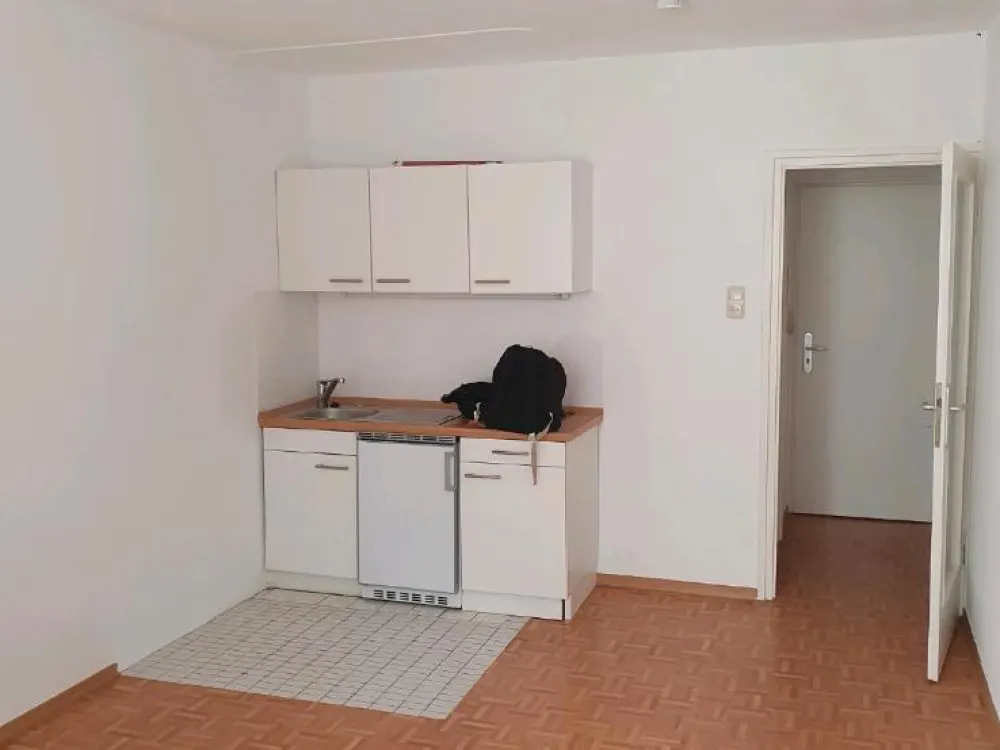 NACHMIETER GESUCHT: Einzimmerwohnung in Maxvorstadt