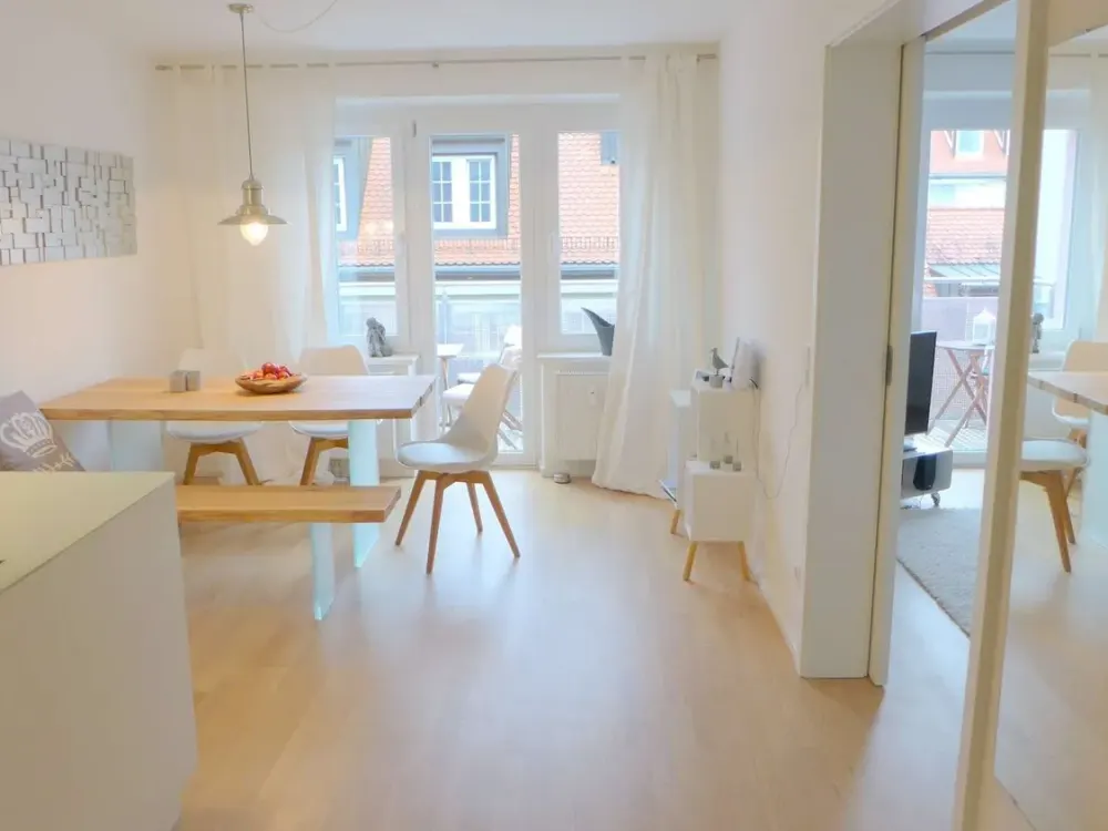 Temporary Living for 12 Months: Fully Furnished 2-Room Maisonette Apartment with Balcony - from 01.10.