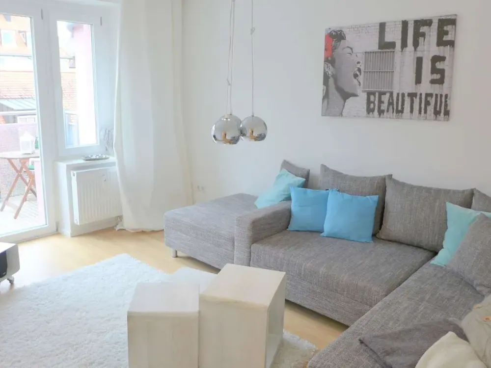Temporary Living for 12 Months: Fully Furnished 2-Room Maisonette Apartment with Balcony - from 01.10.