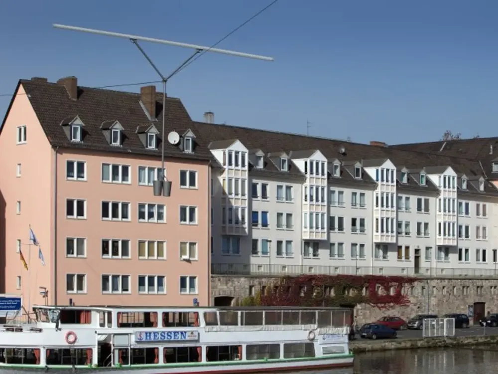 Living on the Fulda, 2-room apartment with balcony!