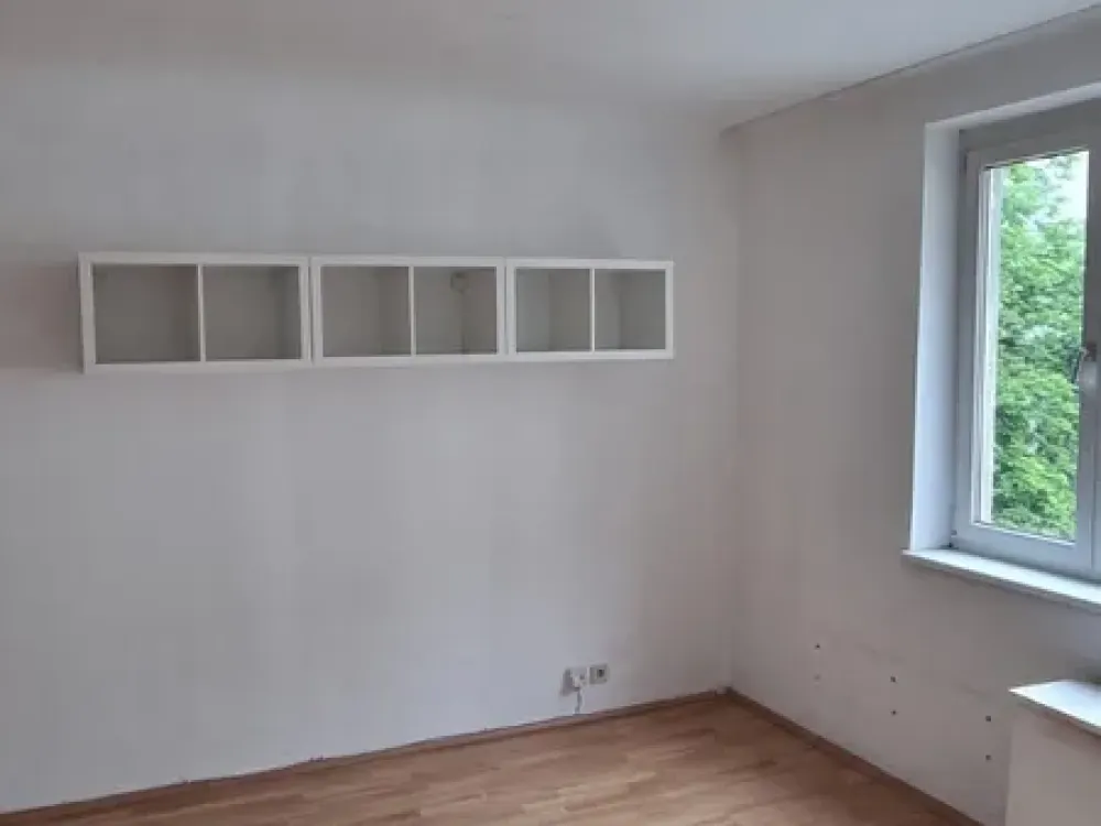 Zimmer im Zweiten zu vermieten