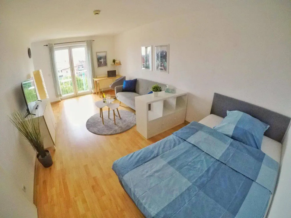 High-quality furnished 1-room apartment in central location in Erfurt
