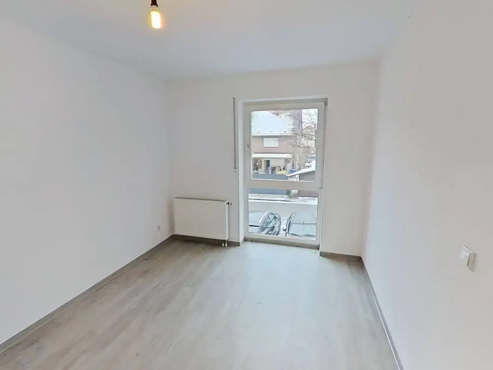 Beautiful 3-Room Apartment with Lots of Brightness and Daylight Bathroom