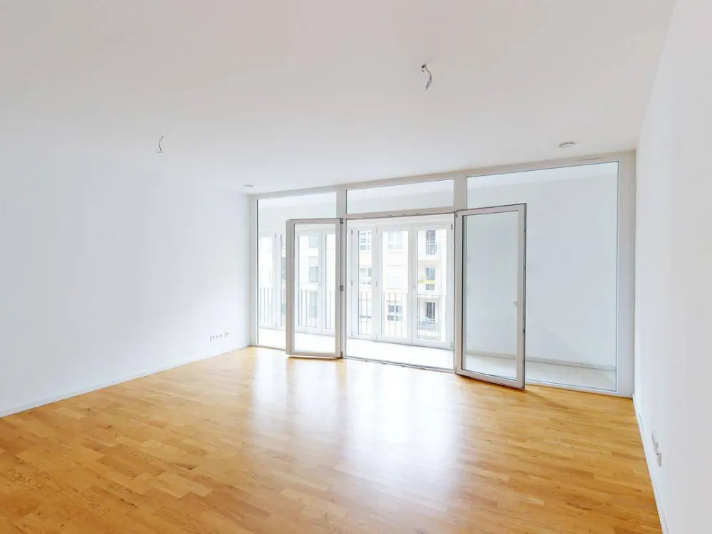 Modern Wohnen in Sachsenhausen! 4-Zimmer-Wohnung mit EBK und Balkon