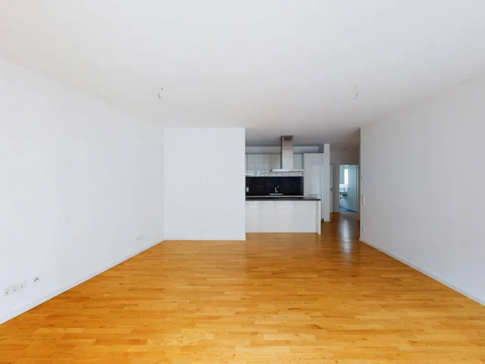 Modern Wohnen in Sachsenhausen! 4-Zimmer-Wohnung mit EBK und Balkon