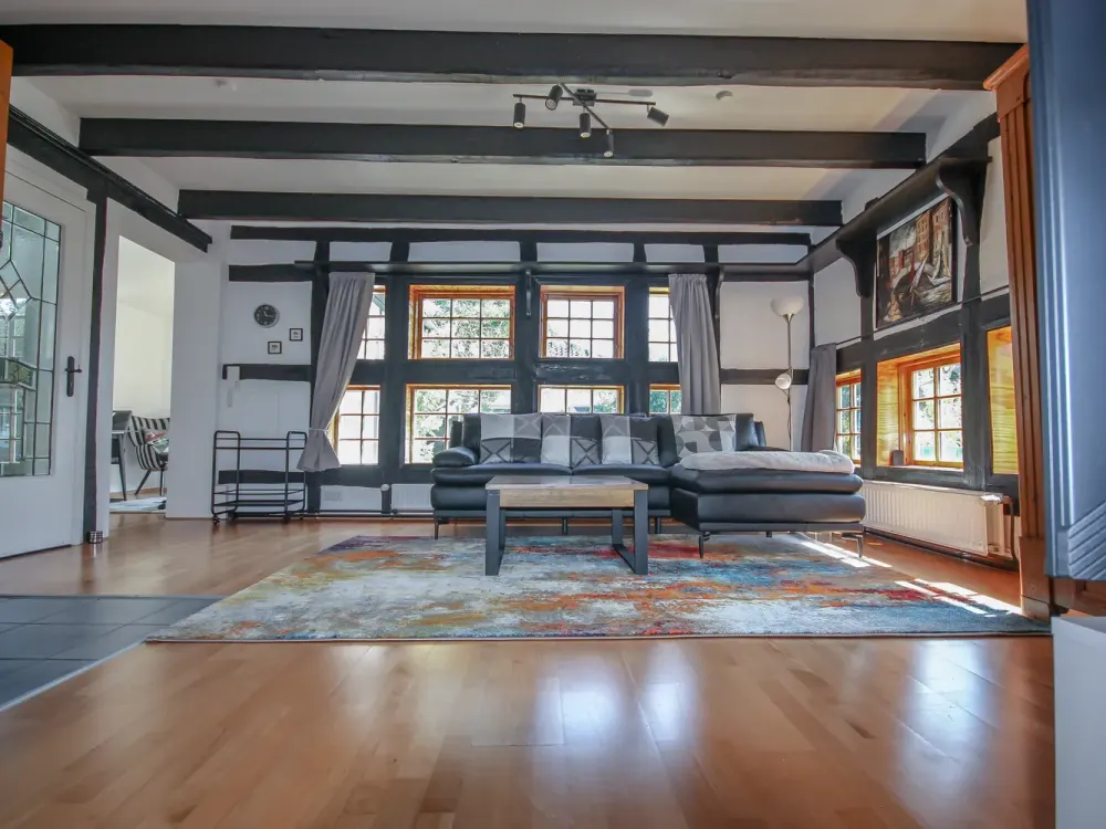 Lilienthal - Furnished Living in a Charming Half-Timbered House