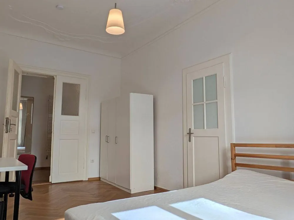 Lehel 2 voll möblierte Zimmer in 3er-WG frei