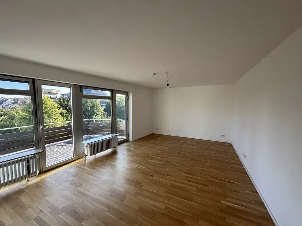 Helle 2-Zimmer-Wohnung mit sonnigem Balkon