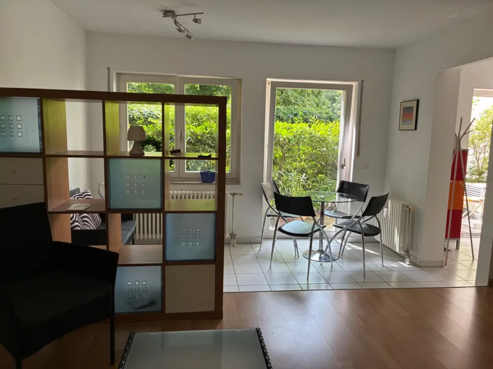 Classy Apartment with Large Terrace, Garden on a Park
