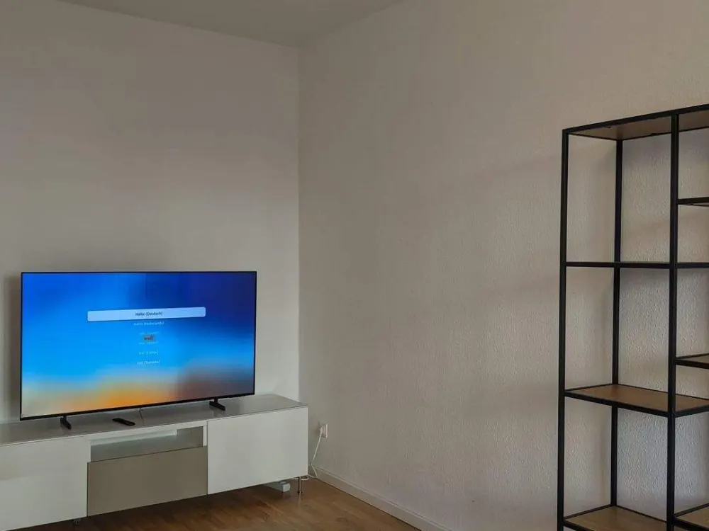 Stilvolles Wohnen: Charmante, voll möblierte 3-Raum-Altbauwohnung im WSV