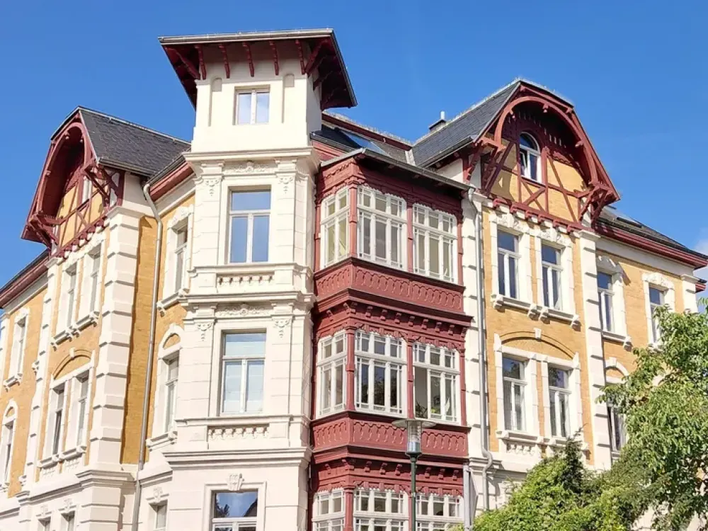Sonnige, ruhige 2-Zimmer Traumwohnung mit Parkett in freistehender Villa mit Blick über Markkleeberg