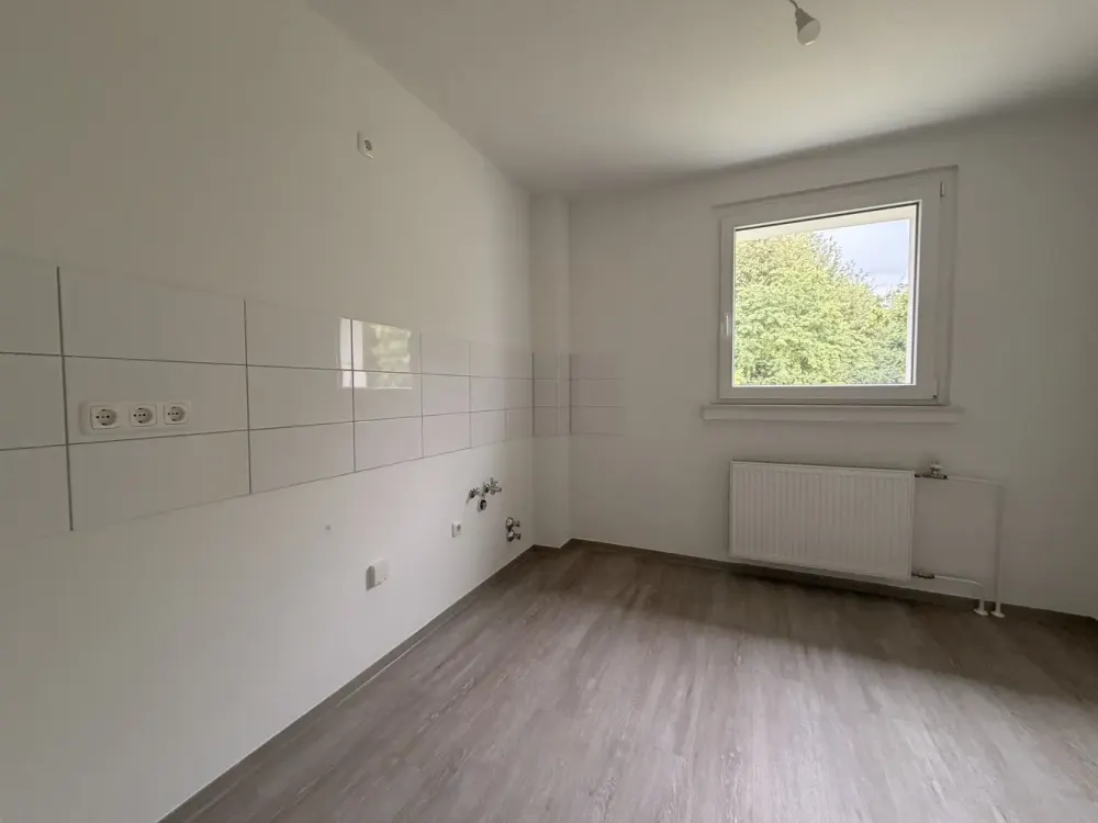 Nette Mieter gesucht: attraktive 3-Raum-Wohnung mit Sonnenbalkon