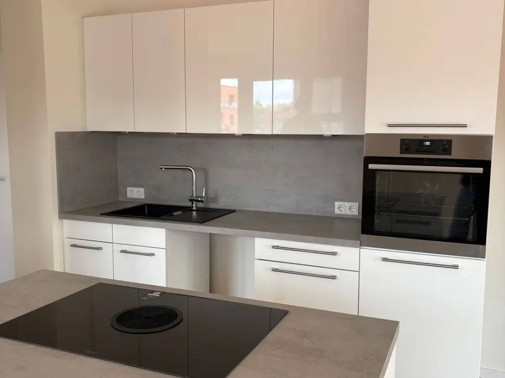 Modernes Penthouse mit Wasserblick