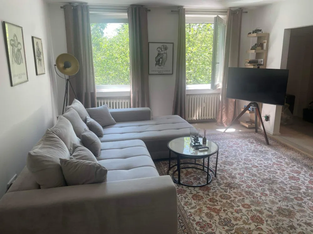 Helle 2-Zimmer-Wohnung mit 61 m² Märkische Str