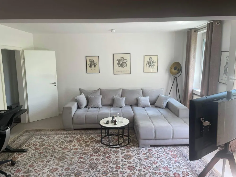 Helle 2-Zimmer-Wohnung mit 61 m² Märkische Str