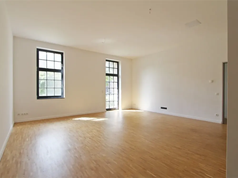 Großzügige 2-Zimmer-Wohnung mit Terrasse in der ehem. Kodak Glanzfilmfabrik!