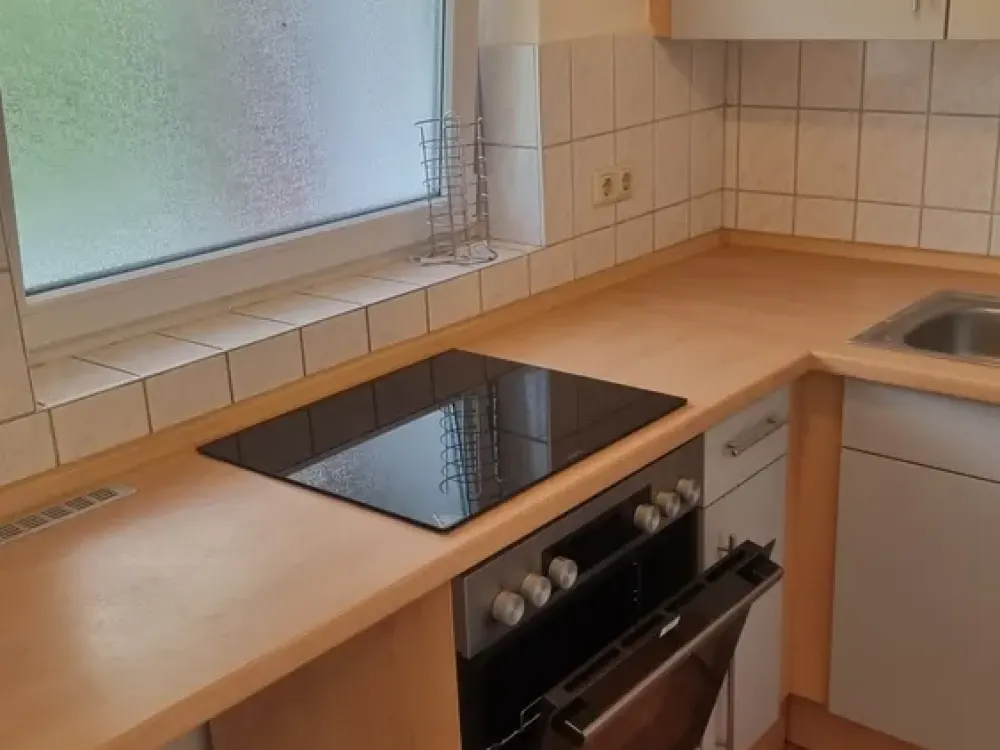 Schöne 1 Zimmerwohnung in ruhiger Wohnlage-sonniger Balkon