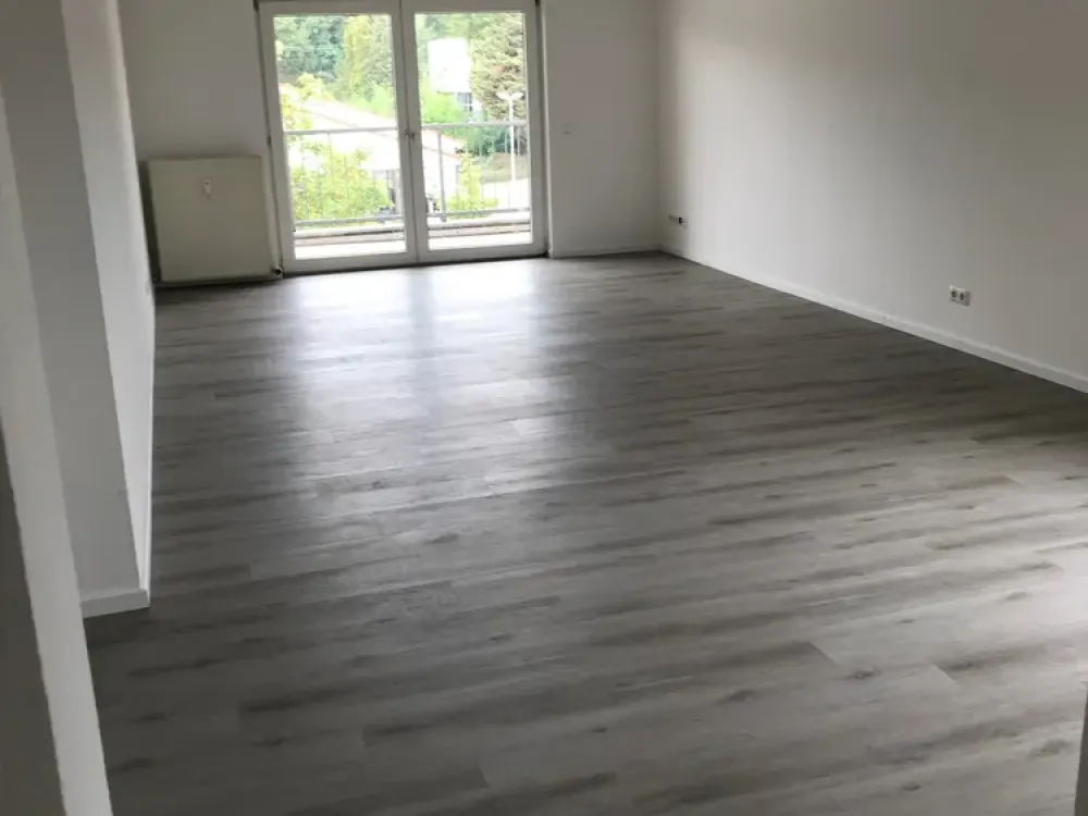 Helle großzügige 2-Zimmerwohnung