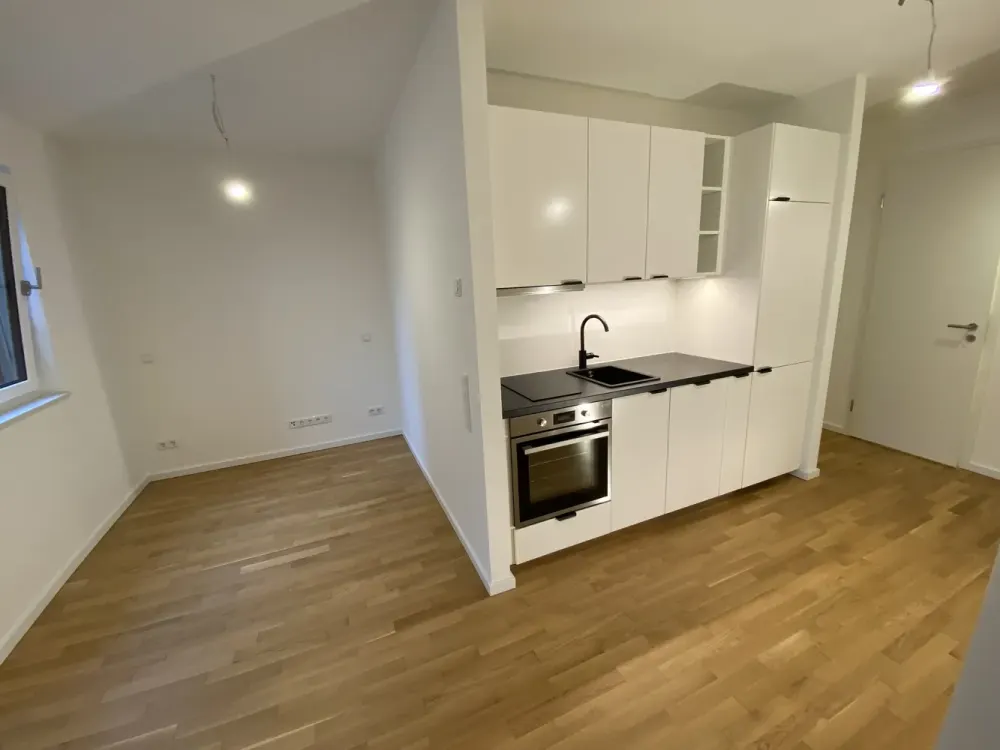 Exklusives, helles Studio-Apartment mit EBK im Frankfurter Ostend