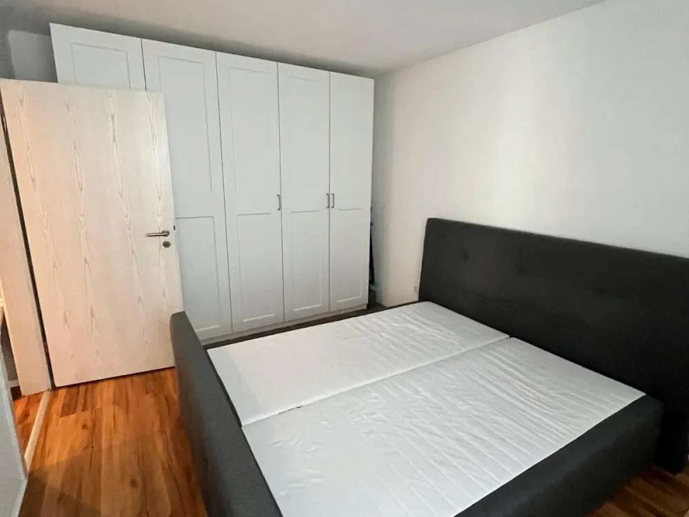 2-room apartment ground floor with small garden
