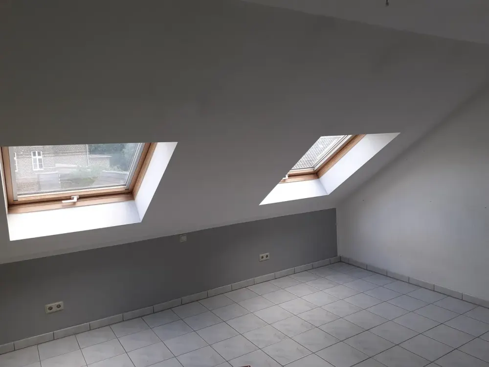Drei Zimmer in Dormagen: Lichtdurchflute Dachgeschosswohnung