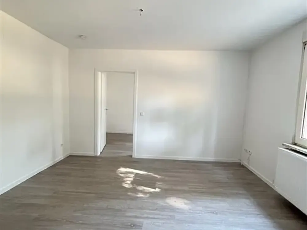Einziehen & 300EUR Gutschein erhalten!