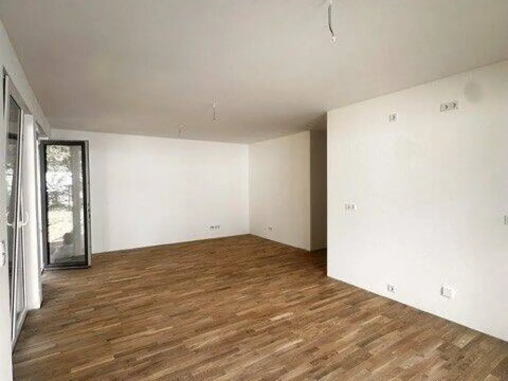 Ihre neue Familienwohnung im Erstbezug mit Terrasse.