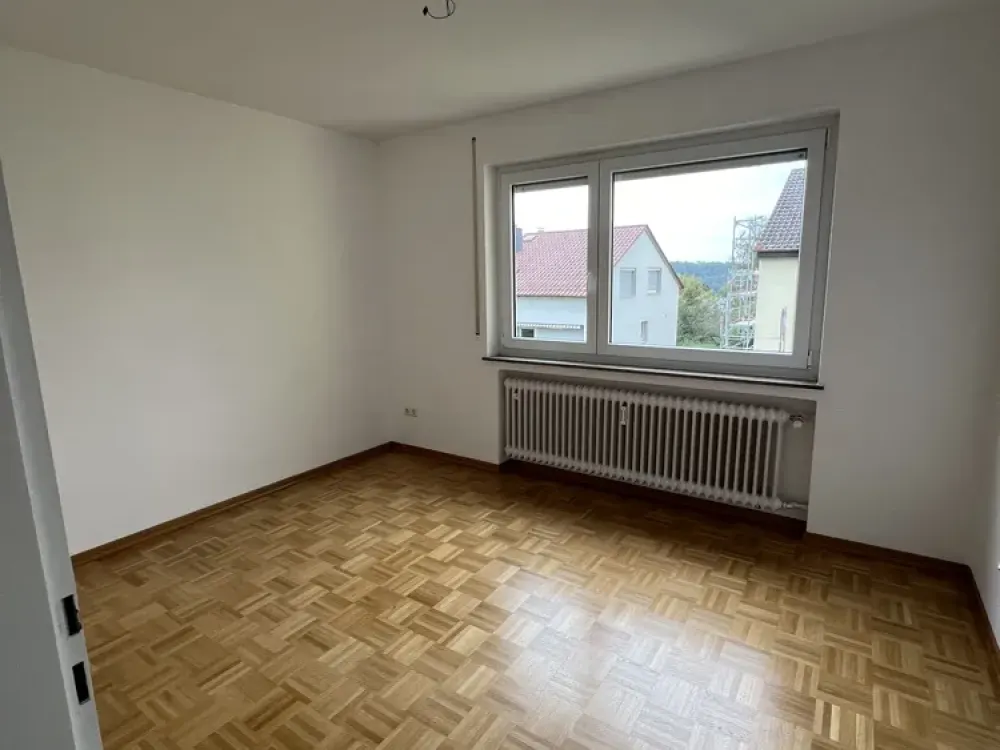 Sehr helle und schöne 3,5- Zi.-Whg. in ruhiger Lage im Grünen