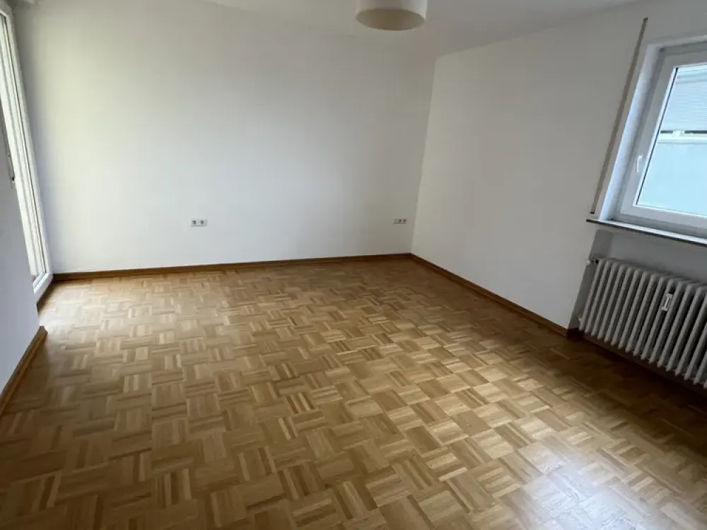 Sehr helle und schöne 3,5- Zi.-Whg. in ruhiger Lage im Grünen