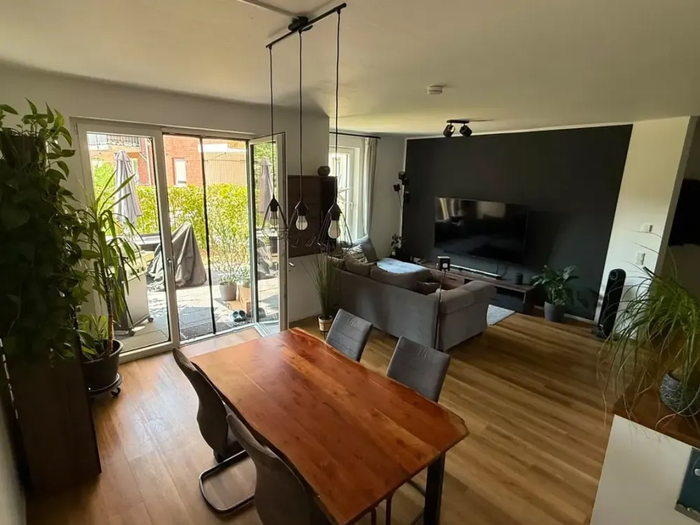 Traumhafte 5-Zimmer-Wohnung mit 2 Terrassen & offener Wohnküche in Köln
