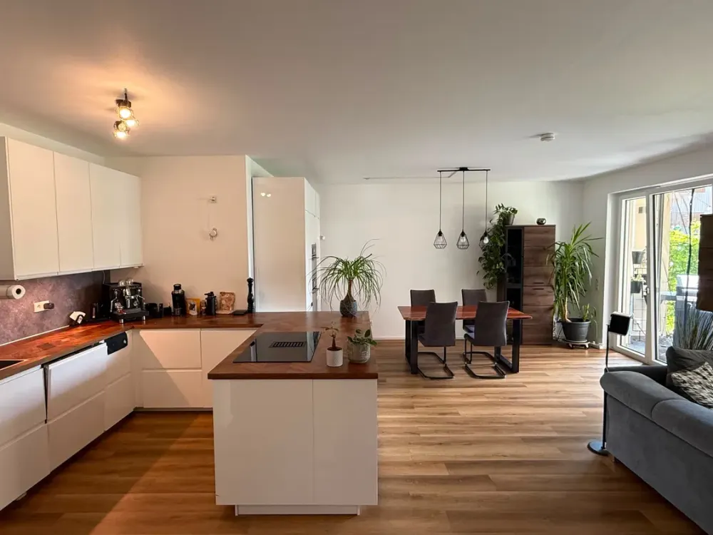 Traumhafte 5-Zimmer-Wohnung mit 2 Terrassen & offener Wohnküche in Köln