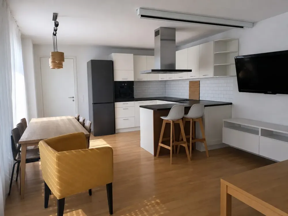 Viel Platz in Allach: 4-Zimmer-Wohnung mit gehobener Ausstattung