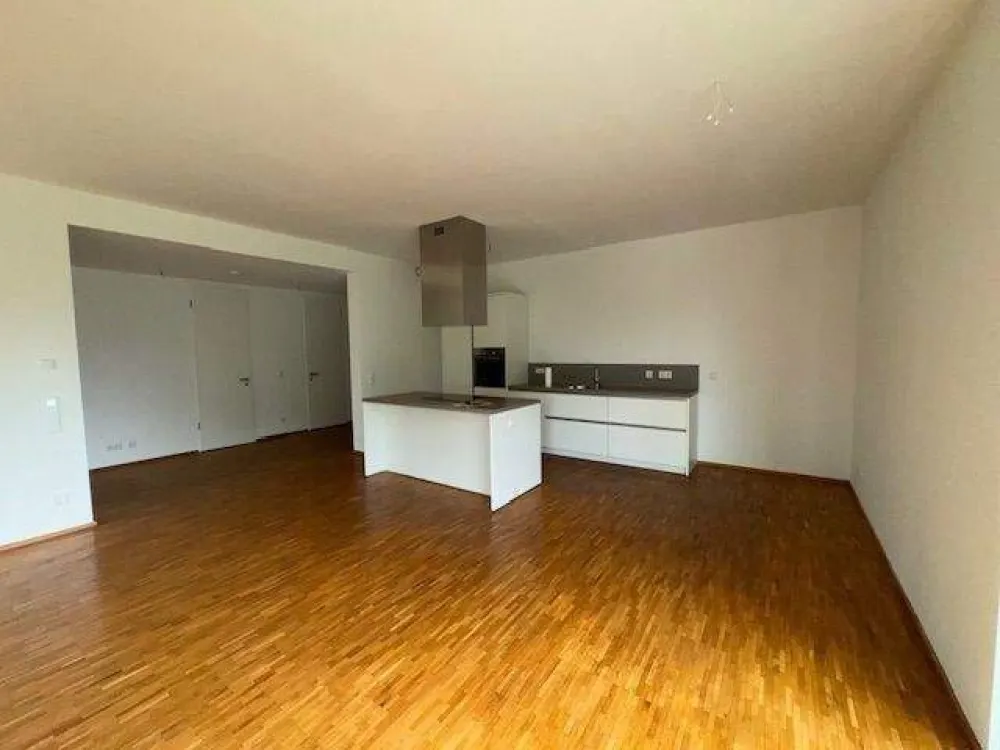 Großzügige 3 Zimmerwohnung am Wasser