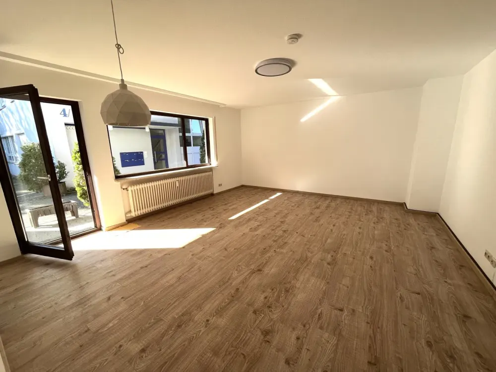 1-Zimmer-Single-Wohnung mit Terrasse