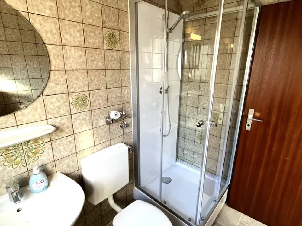 1-Zimmer-Single-Wohnung mit Terrasse