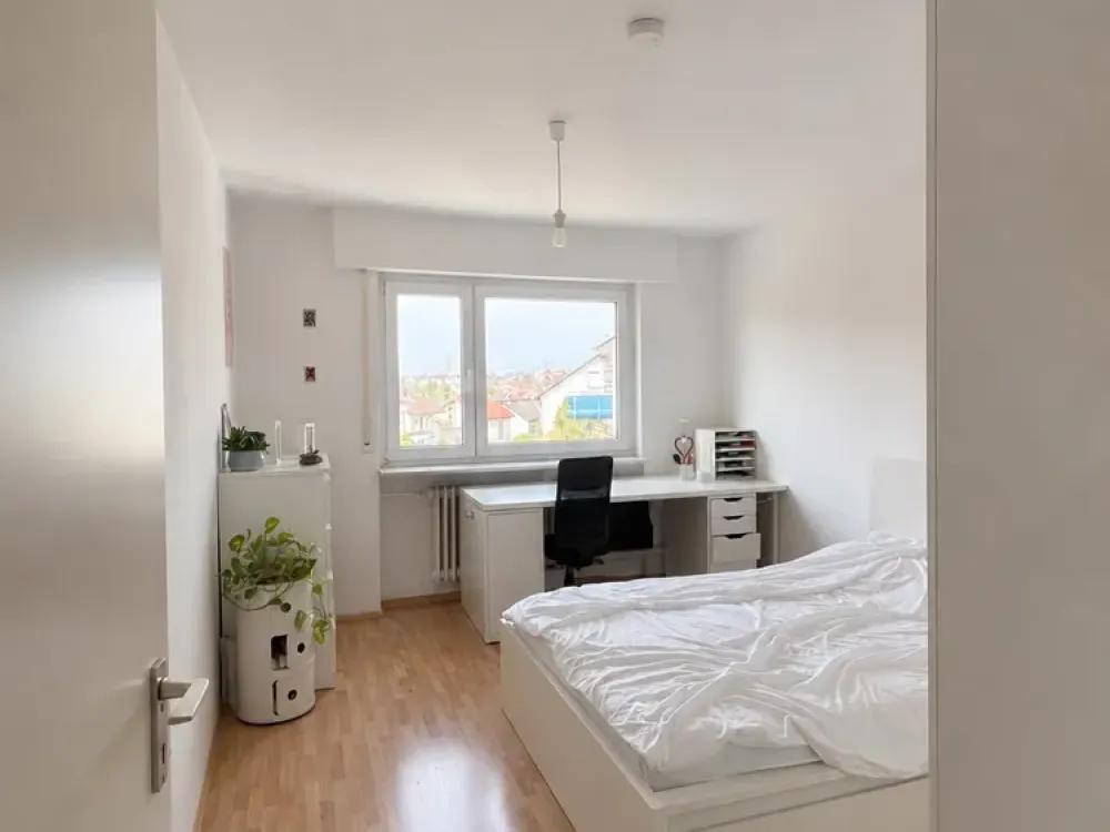 2 - Zimmer Wohnung im 2. Stock mit herrlichem Blick