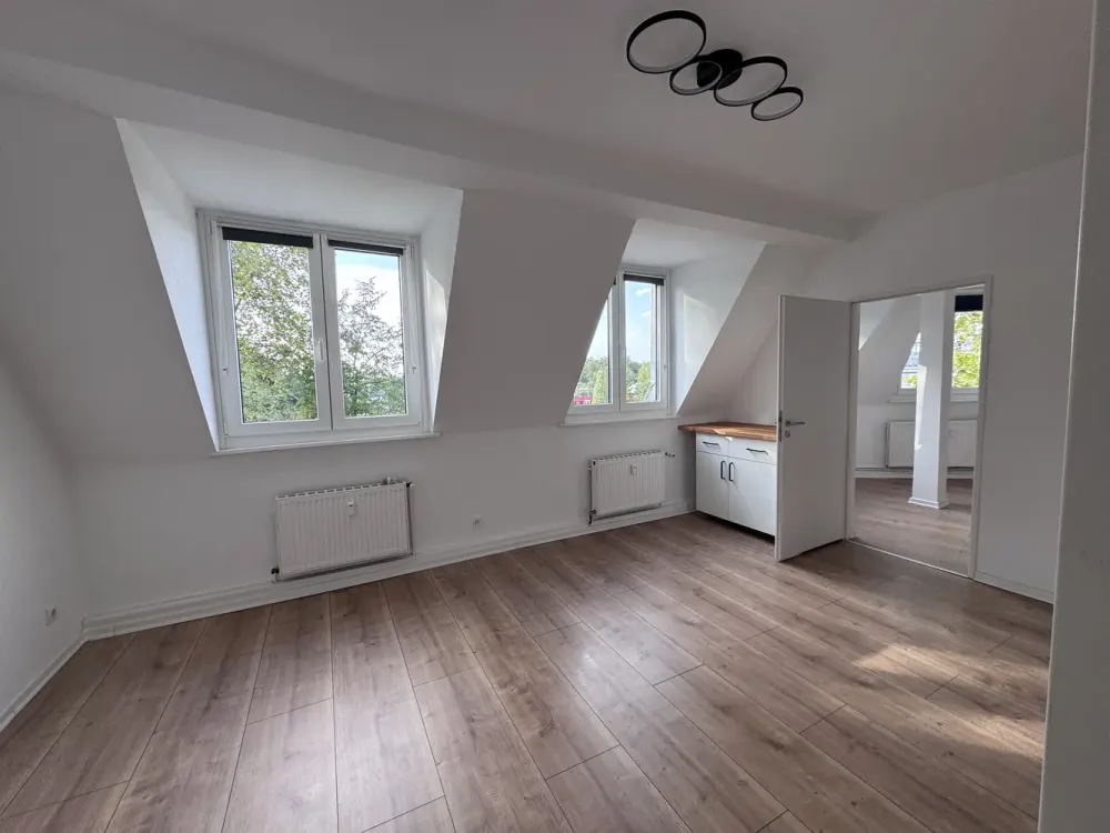 Charmante 2-Zimmer-Altbauwohnung in beliebter Lage von Köln-Müngersdorf