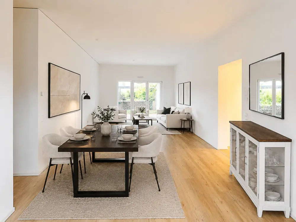 *Including Moving Bonus* 3 Rooms with Modern Features and Terrace