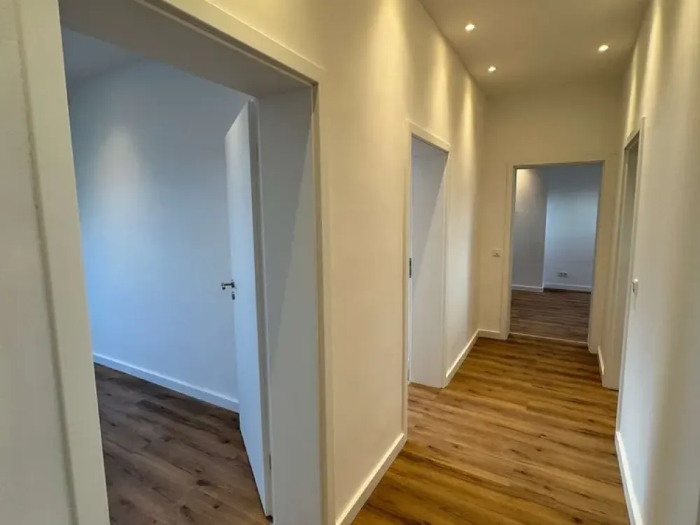 Kernsanierte 5-Zimmer-Wohnung in Düsseldorf-Oberbilk