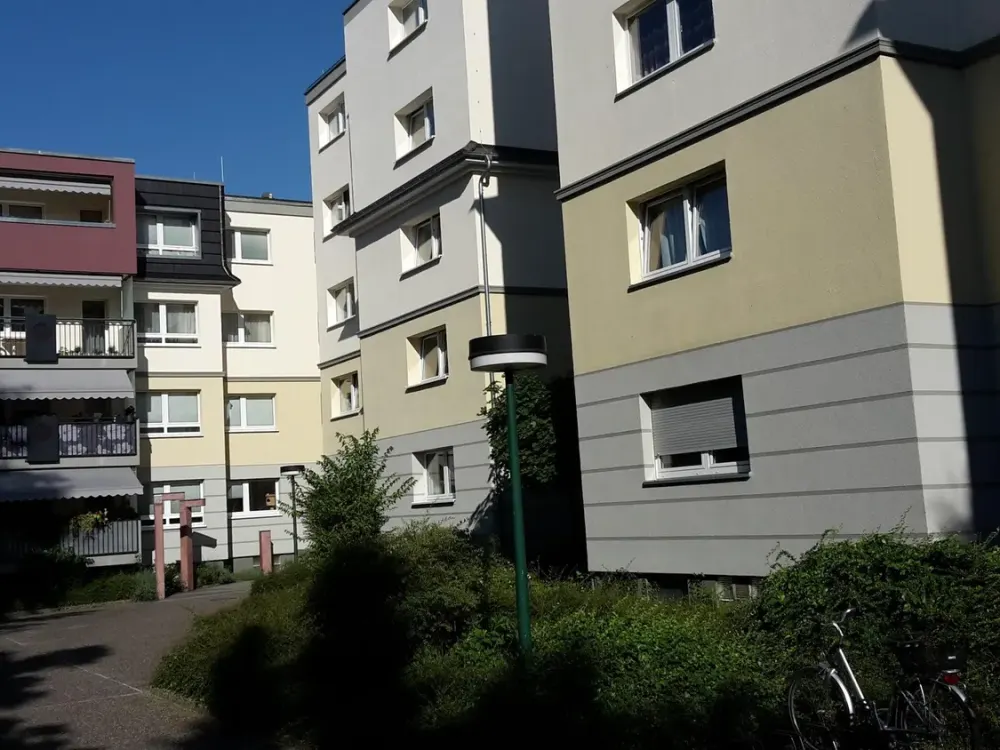 3 ROOM APARTMENT IN ABSOLUTE PRIME LOCATION OFFENBACH WESTEND