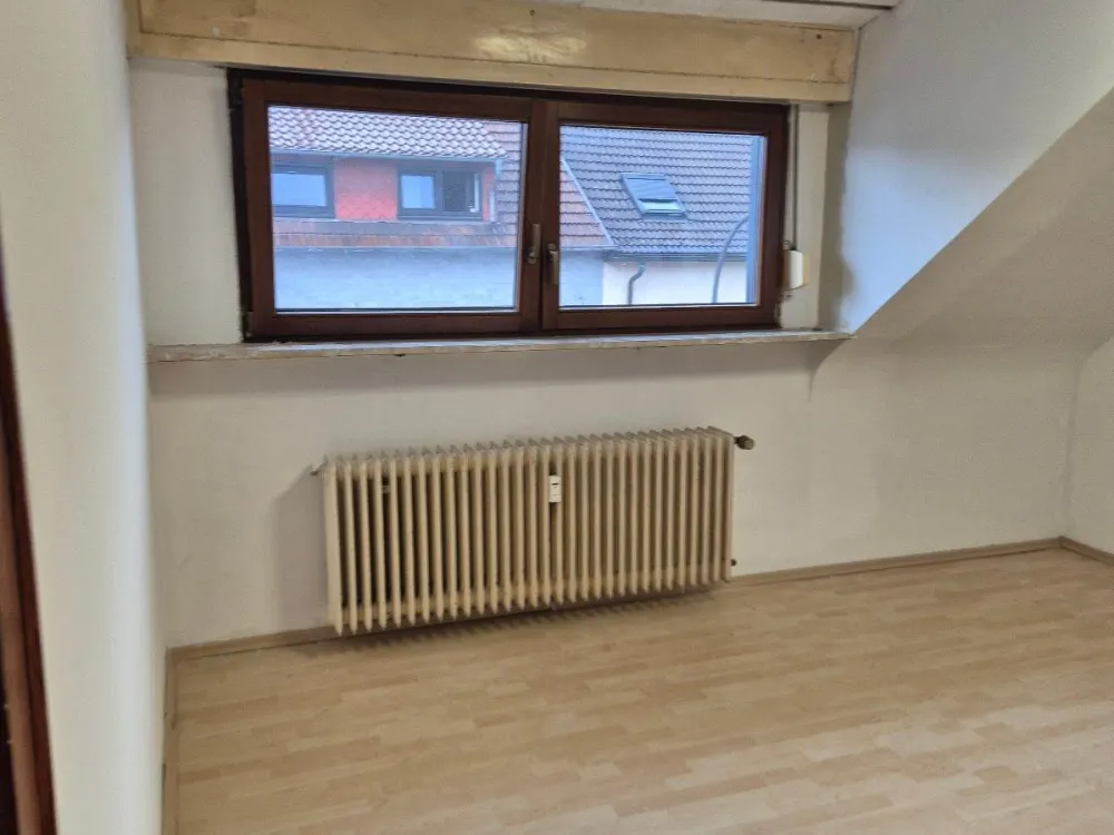 62 m² zum Wohlfühlen: 3-Zimmer-Dachgeschosswohnung