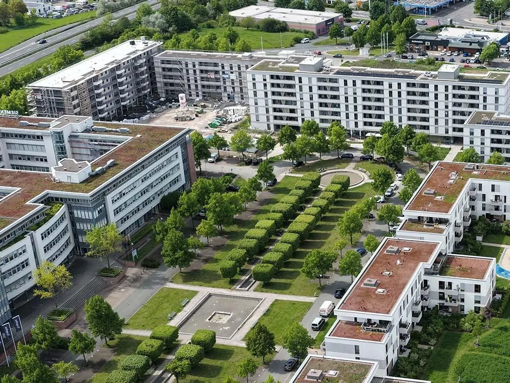Altersgerechte Wohnung |Terrasse + Garten | Einbauküche| ebenerdige Dusche | Abstellraum | Aufzug
