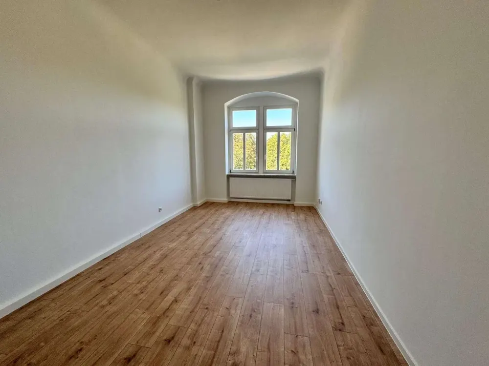 First occupancy after renovation! 66m² with new fitted kitchen in Dresden-Löbtau