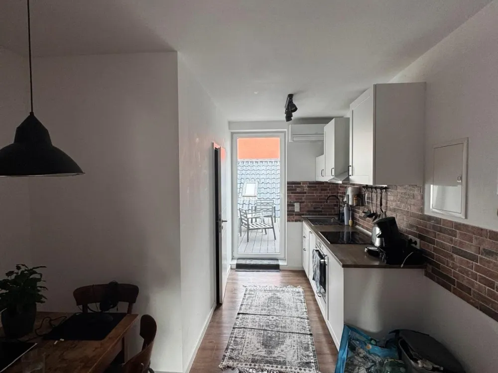 Wohnung mit Dachterasse, neu saniert, ruhige Toplage Köln