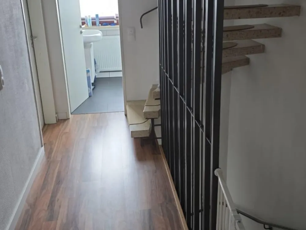REIHENMITTELHAUS ZU VERMIETEN IN BREMEN-SCHÖNEBECK