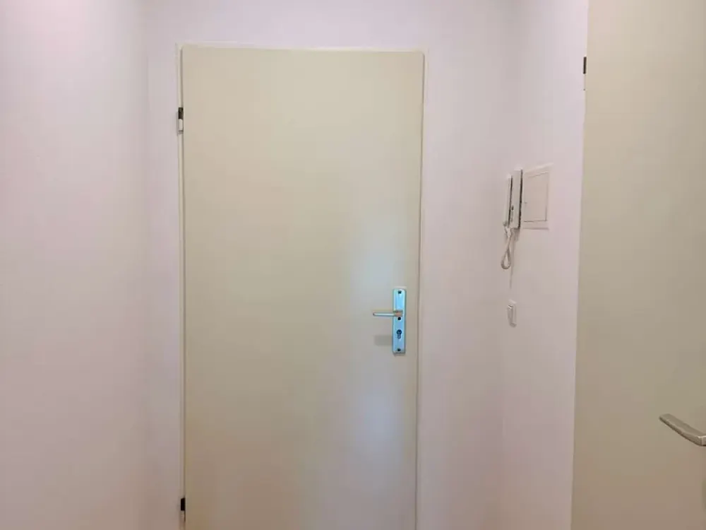 Attraktives Single-Apartment mit Balkon in begehrter Lage von Düsseldorf-Golzheim